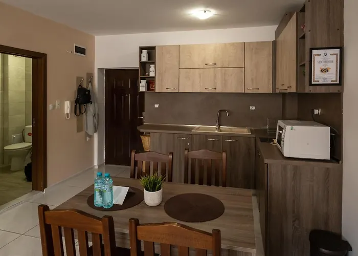 Апартамент апартмент луксор *